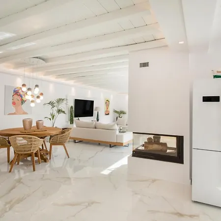Oleum Villa Piso Livadi